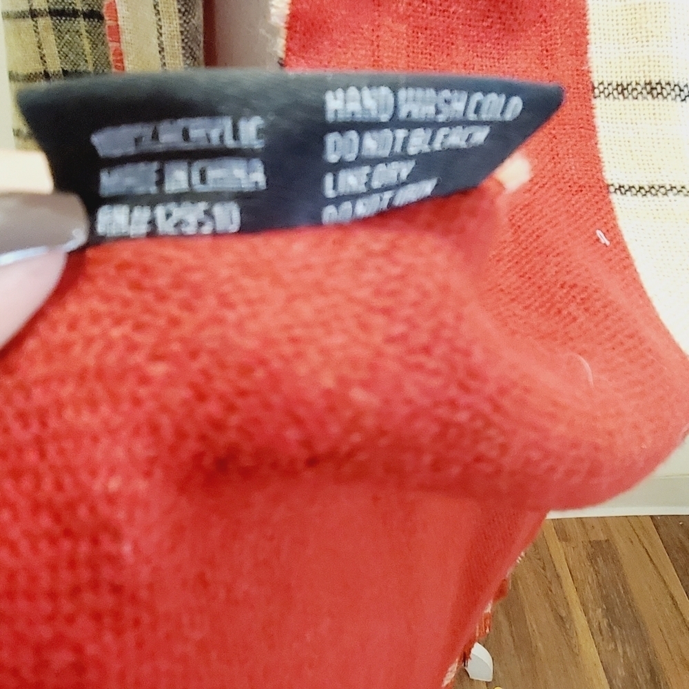CARLOTTE DANIEL women's  large red plaid reversible Scarf - Picture 6 of 8